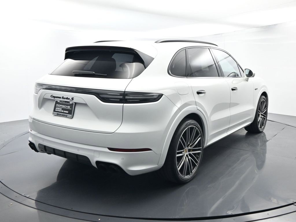 Used 2022 Porsche Cayenne Turbo S image 14