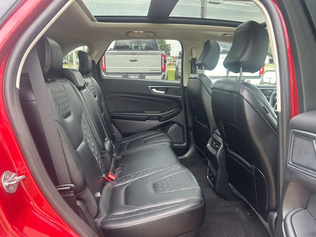 Used 2024 Ford Edge Titanium AWD/4WD image 17