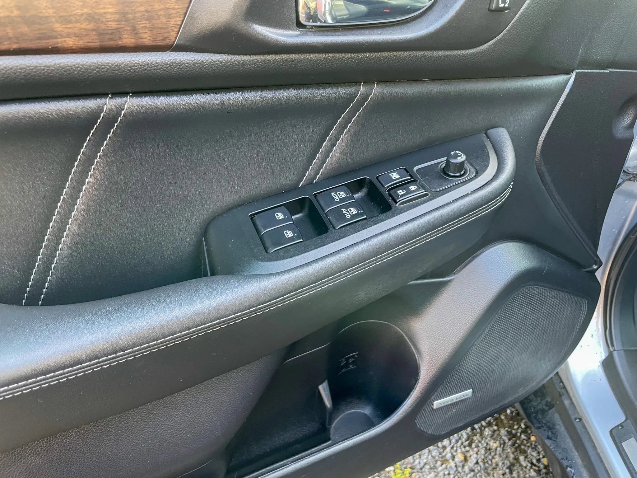 Used 2019 Subaru Outback 2.5i Limited w/ Popular Package #2 AWD/4WD image 10