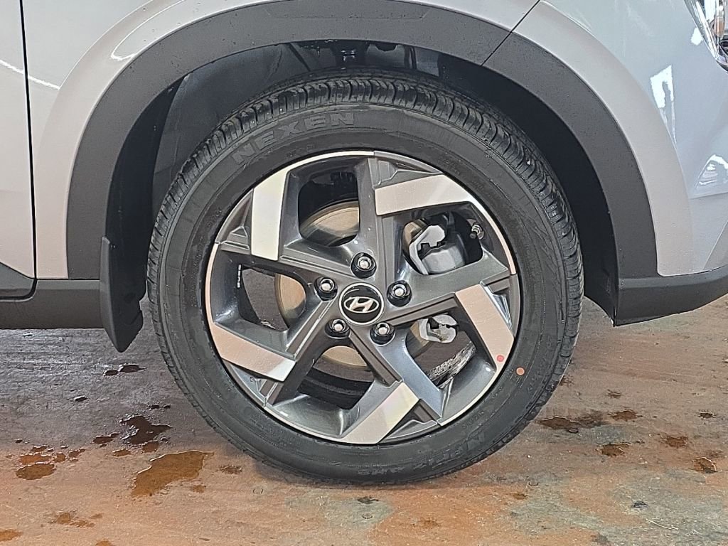 New 2026 Hyundai Venue SEL image 8