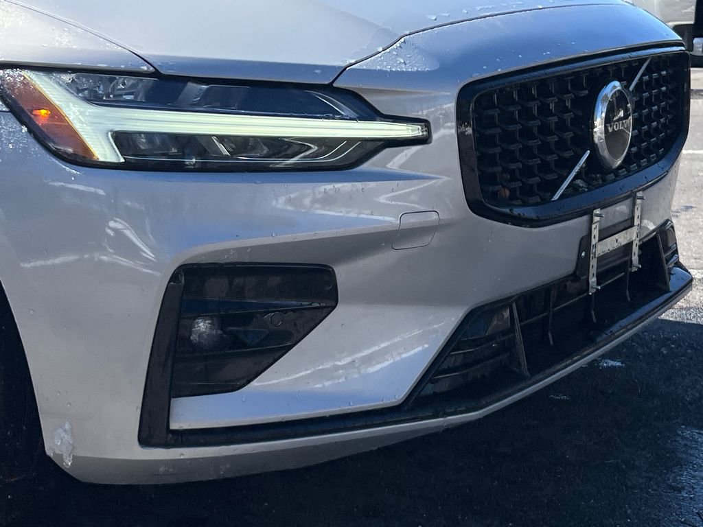 Used 2024 Volvo S60 B5 Core image 7