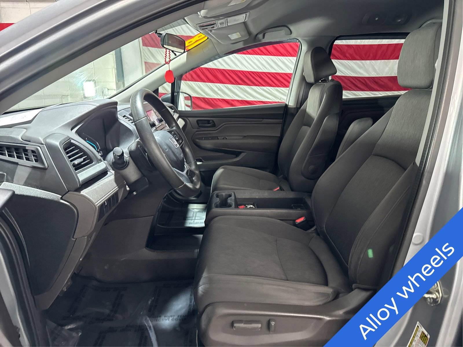 Used 2018 Honda Odyssey LX image 9
