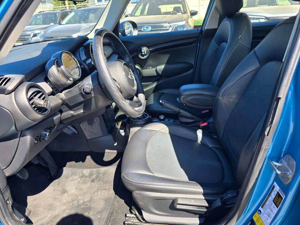 Used 2015 MINI Cooper 4-Door Hardtop FWD image 19