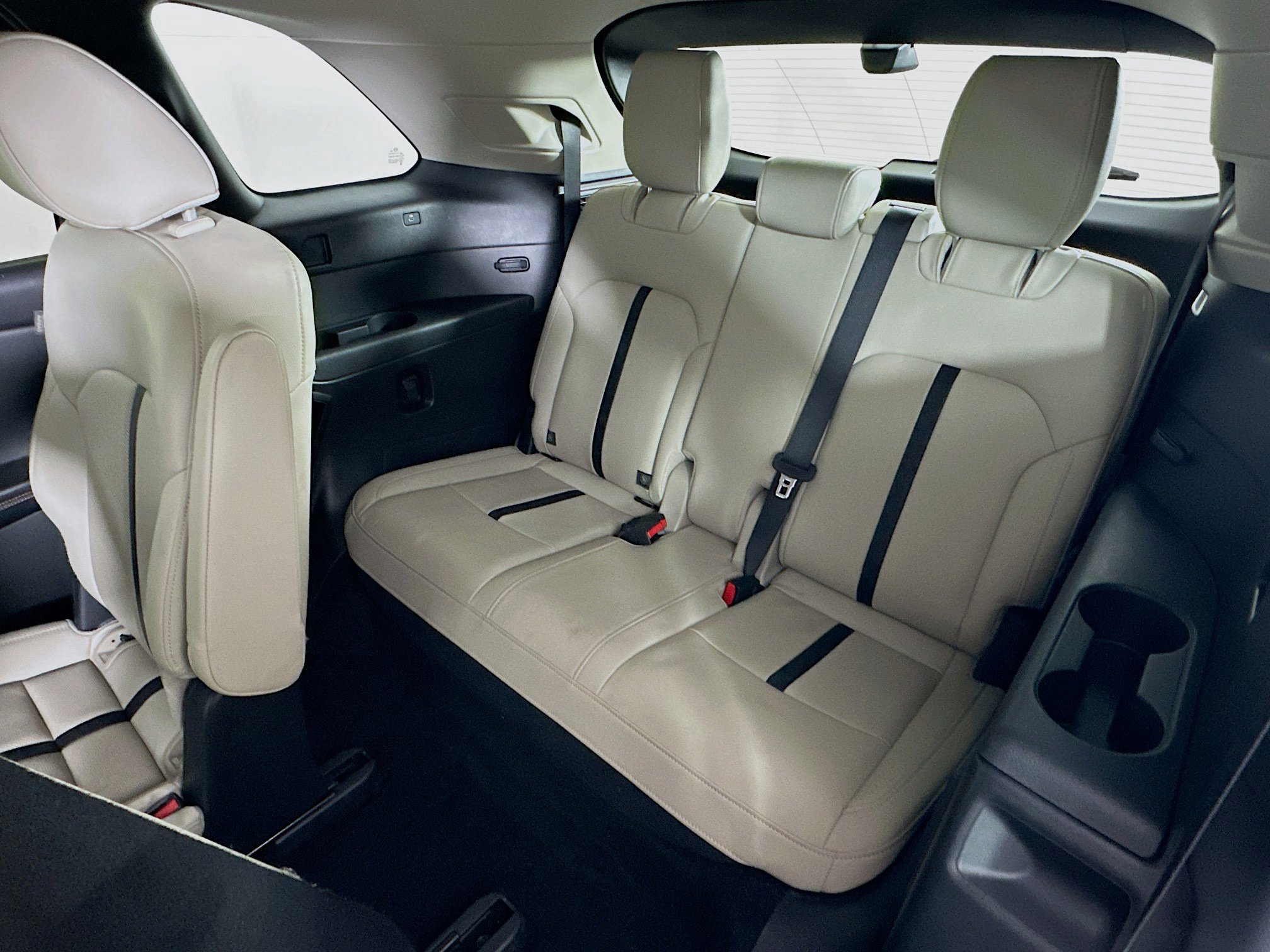 Used 2024 MAZDA CX-90 Plug-In Hybrid w/ Preferred AWD/4WD image 29