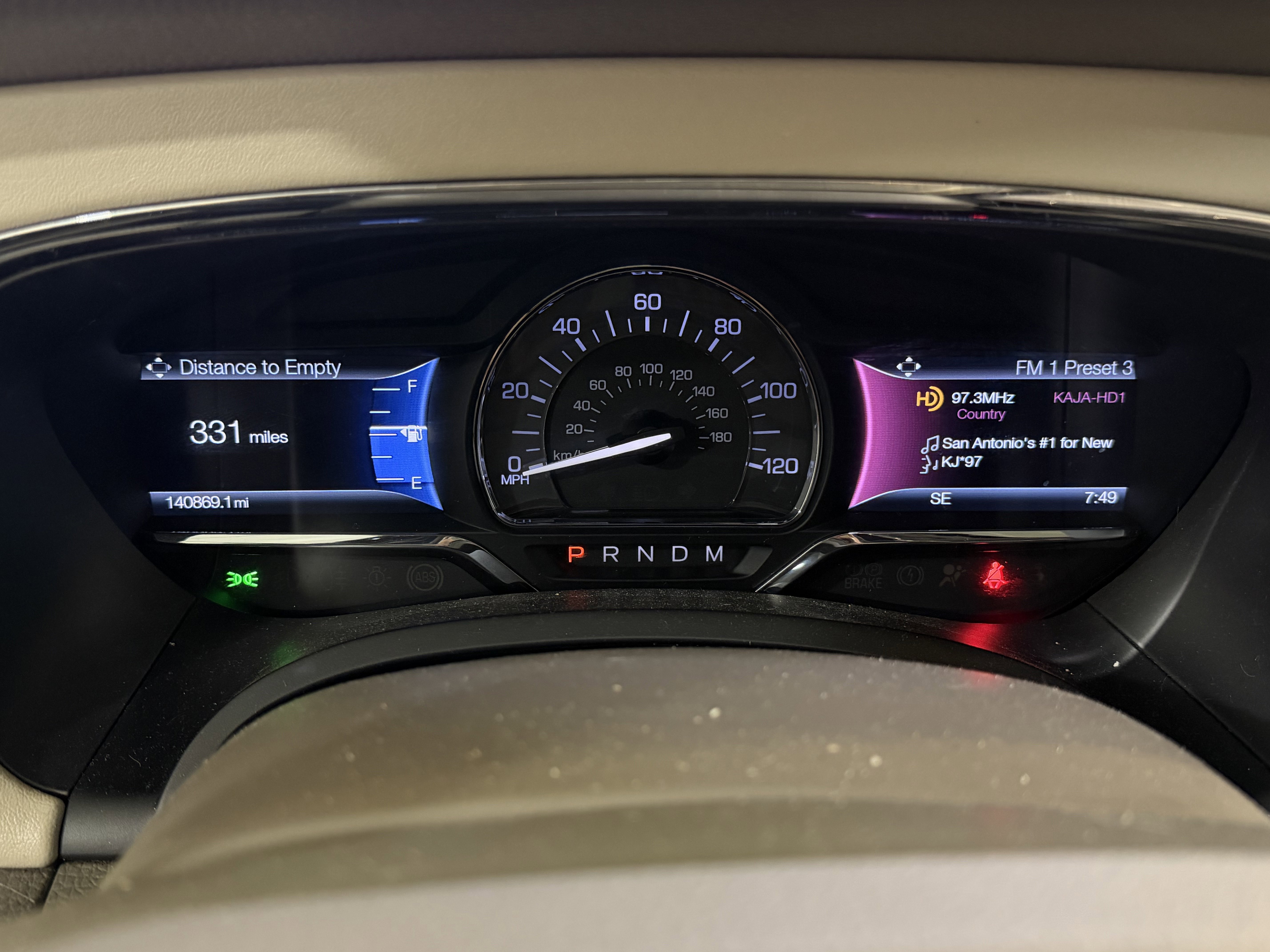 Used 2017 Lincoln Navigator Select RWD image 16