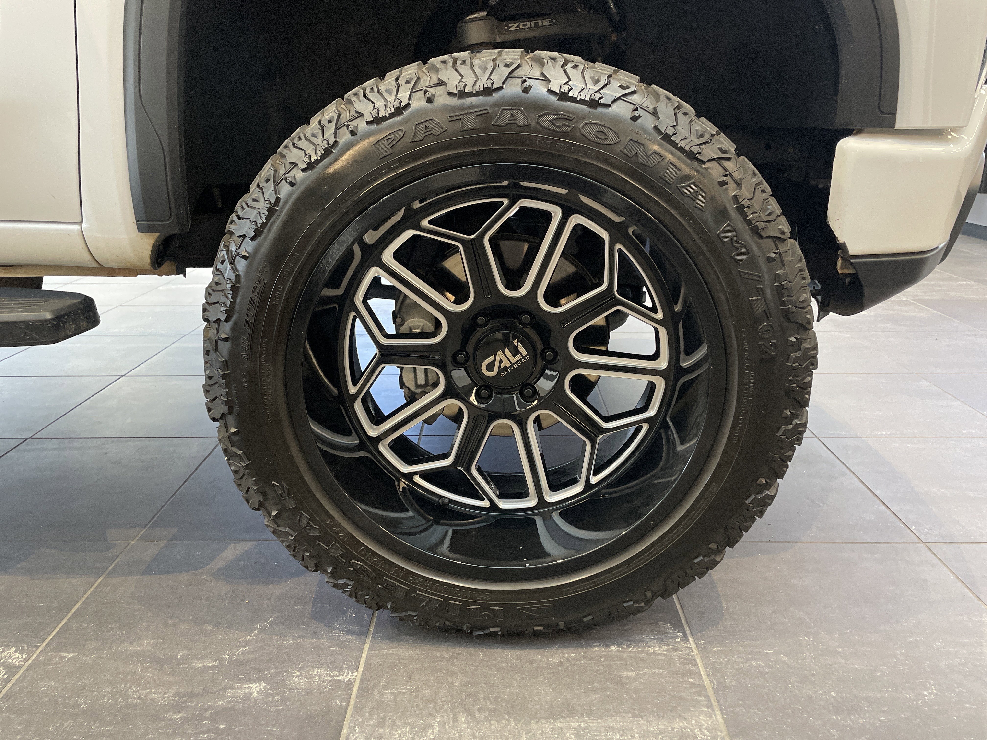 Used 2024 GMC Sierra 1500 Elevation AWD/4WD image 11