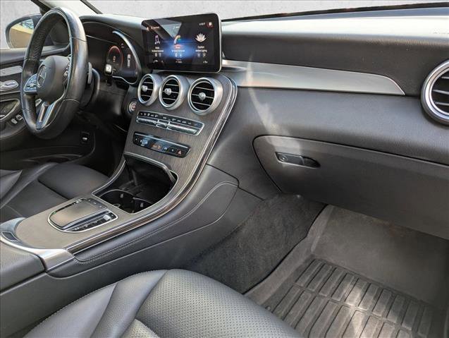 Used 2021 Mercedes-Benz GLC 300 4MATIC image 20