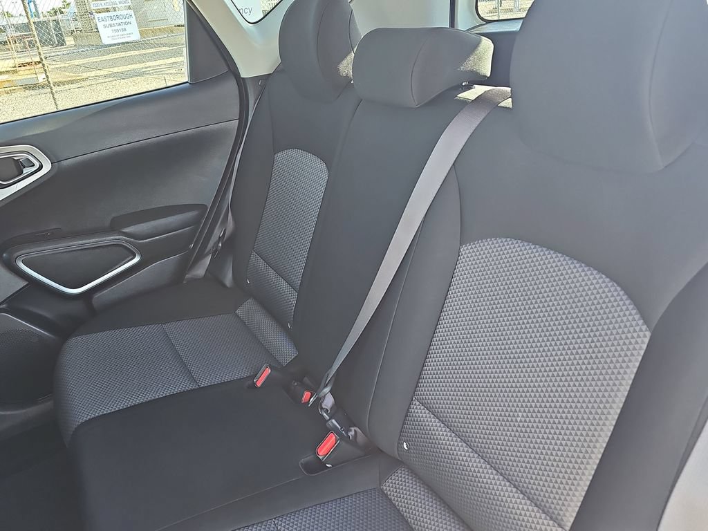 Used 2024 Kia Soul LX w/ Option Group 015 FWD image 13