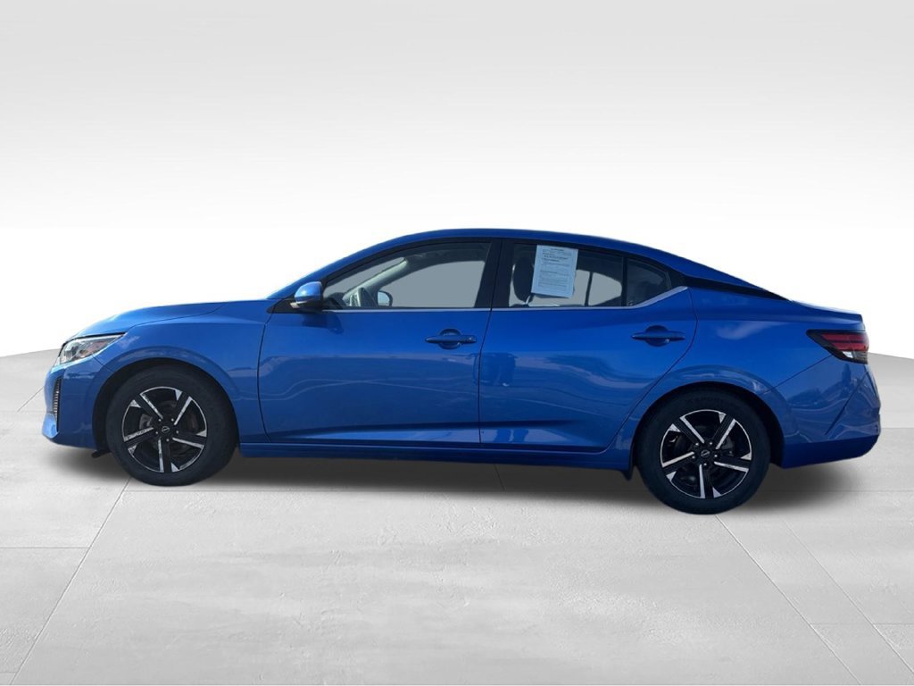 Used 2025 Nissan Sentra SV FWD image 9