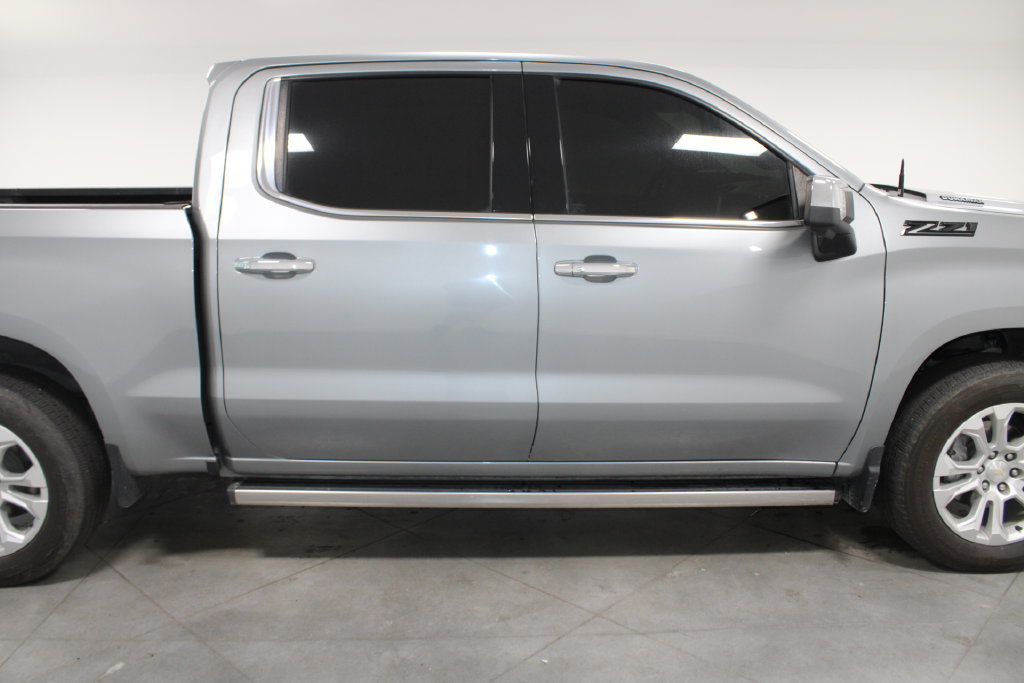 Used 2023 Chevrolet Silverado 1500 LTZ AWD/4WD image 11