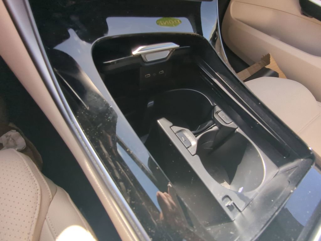 New 2025 Mercedes-Benz C 300 Sedan image 8