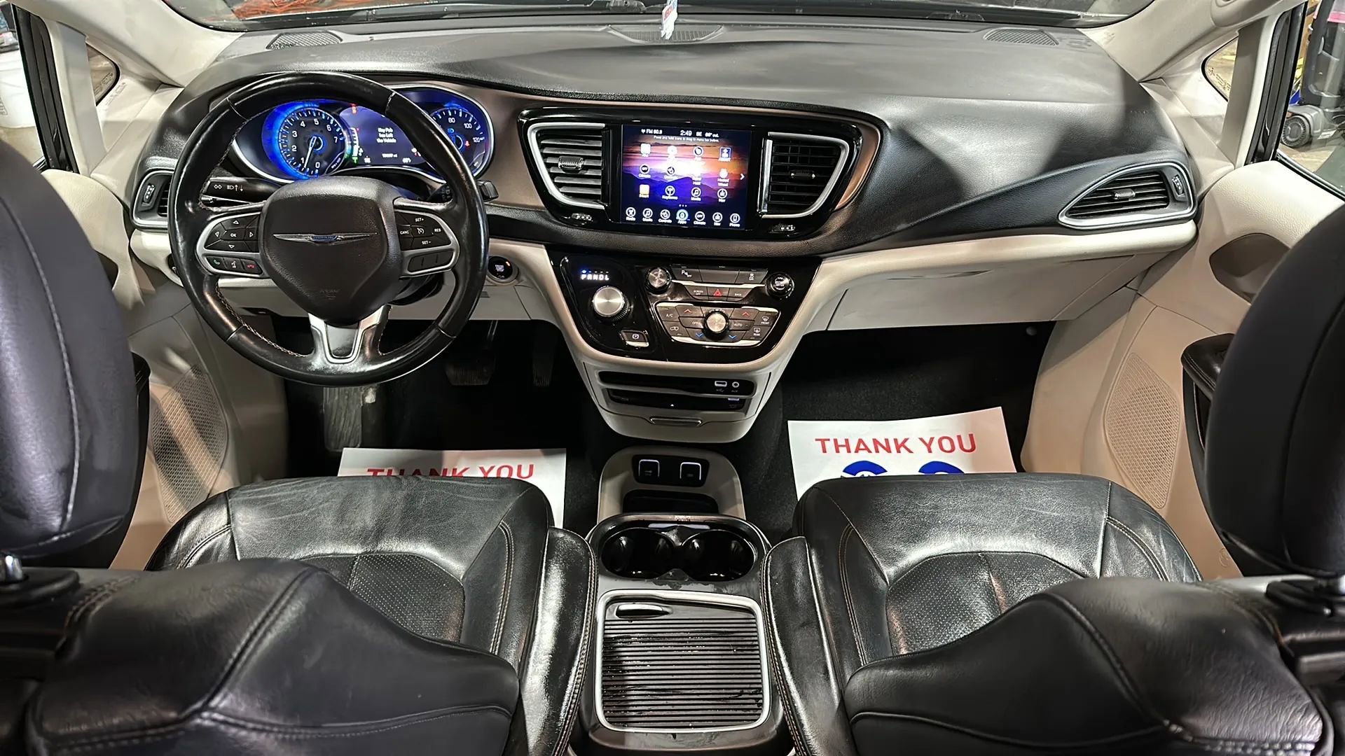 Used 2017 Chrysler Pacifica Touring-L Plus FWD image 23