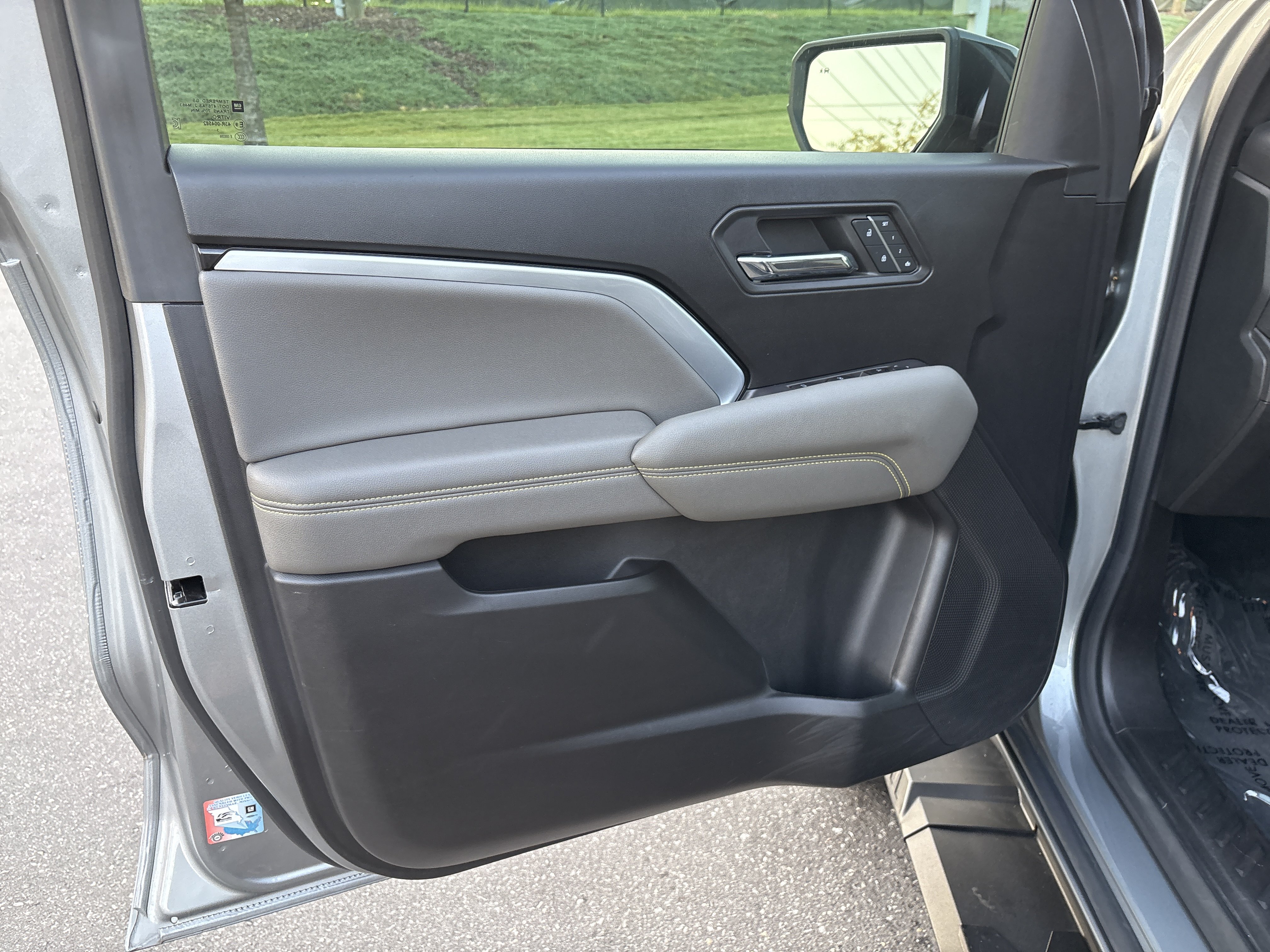 Used 2023 Chevrolet Colorado ZR2 w/ ZR2 Convenience Package III AWD/4WD image 15