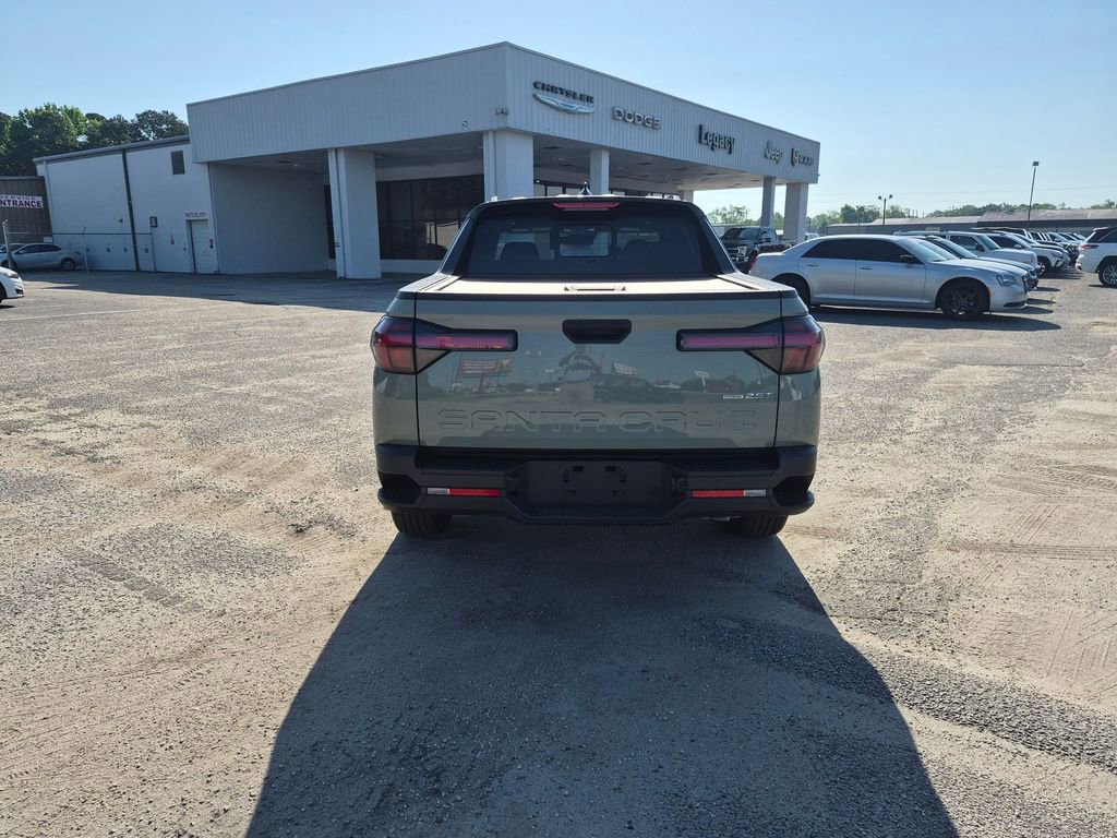Used 2023 Hyundai Santa Cruz SEL Premium image 4