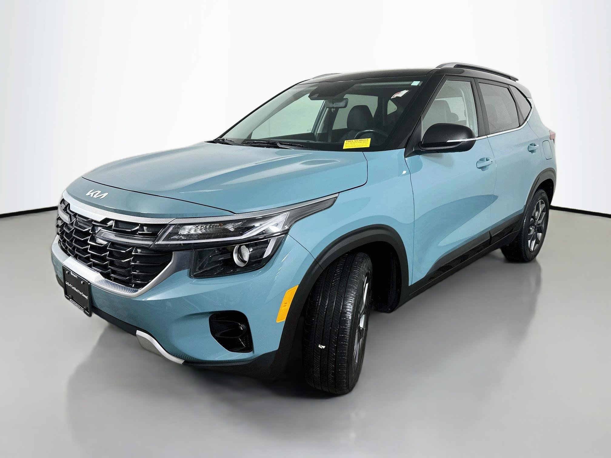 Certified 2024 Kia Seltos S FWD image 3