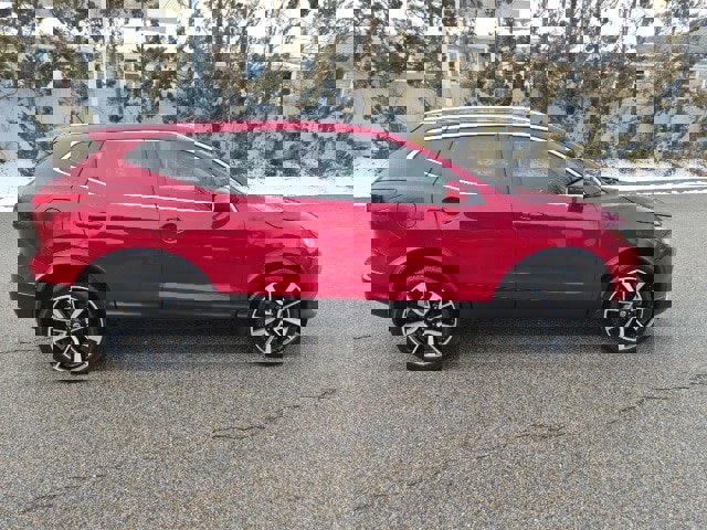 Used 2018 Nissan Rogue Sport SL w/ SL Premium Package image 2