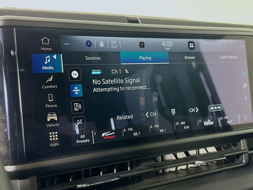 Used 2024 Jeep Wrangler Unlimited Rubicon 4xe image 29