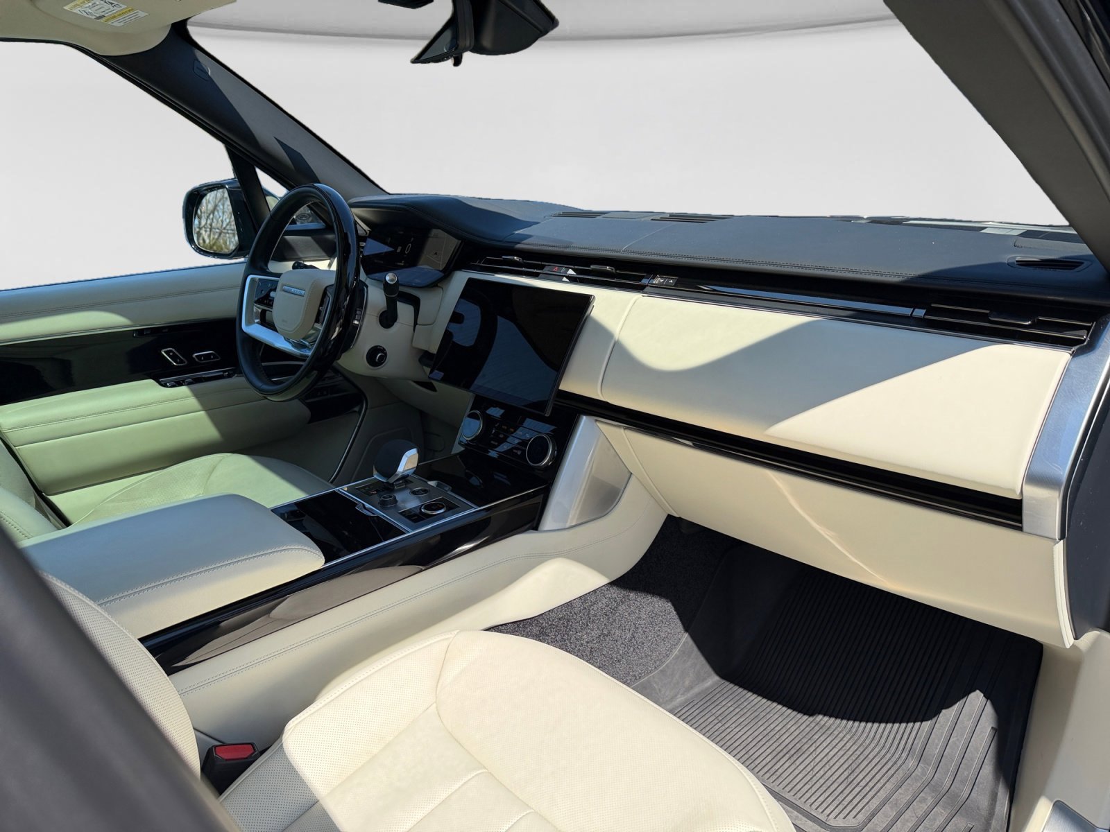 Certified 2023 Land Rover Range Rover Autobiography image 23