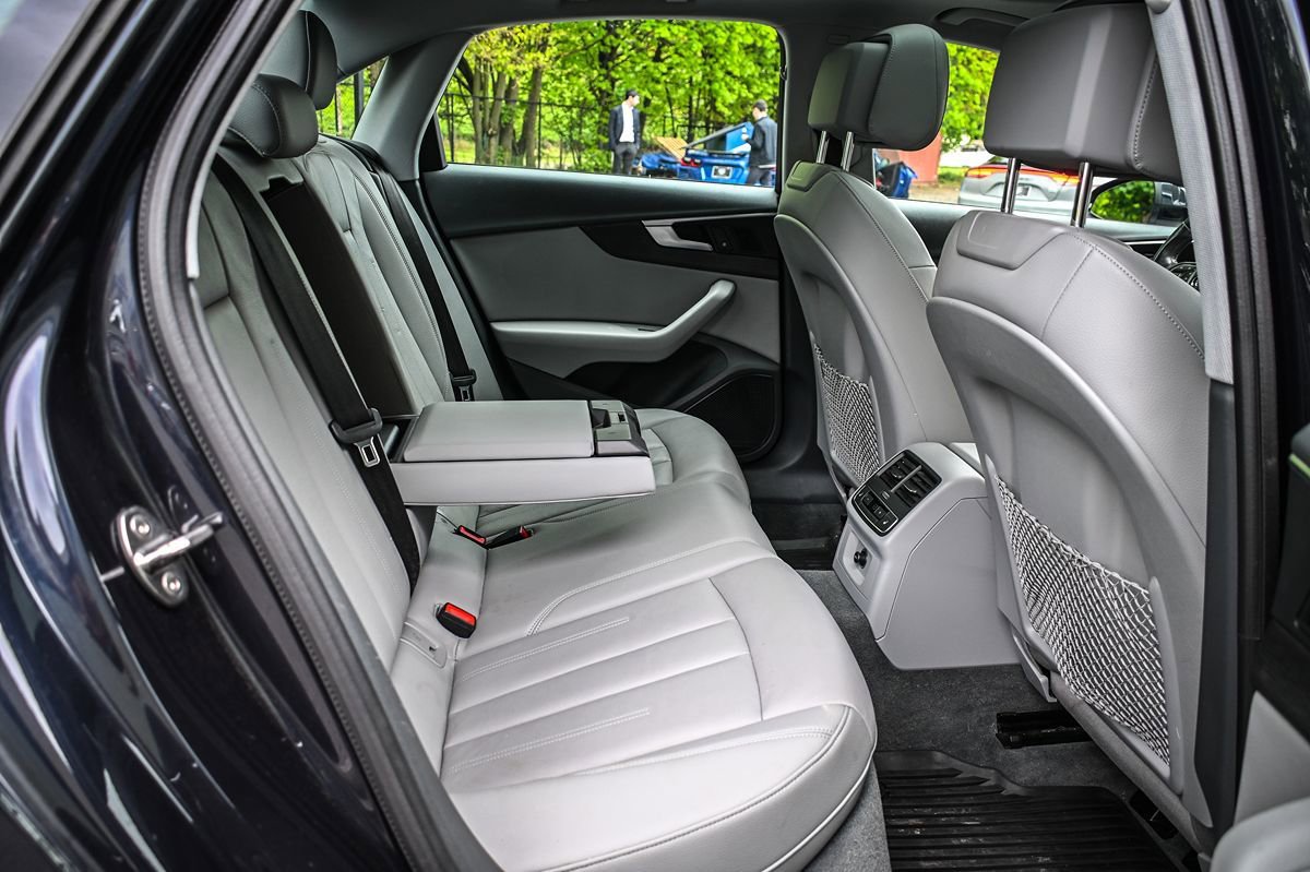Used 2018 Audi A4 2.0T Premium Plus w/ Premium Plus Package AWD/4WD image 15