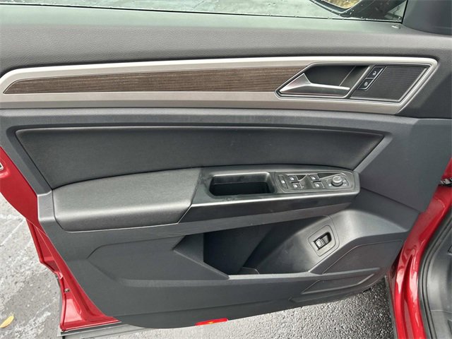 Used 2019 Volkswagen Atlas SE w/ Towing Package image 24