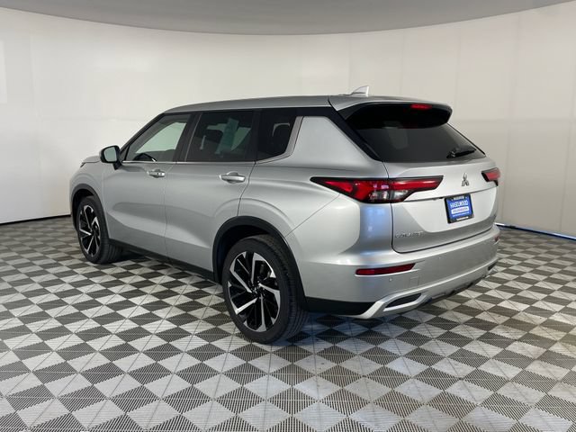 Used 2023 Mitsubishi Outlander SE AWD/4WD image 24