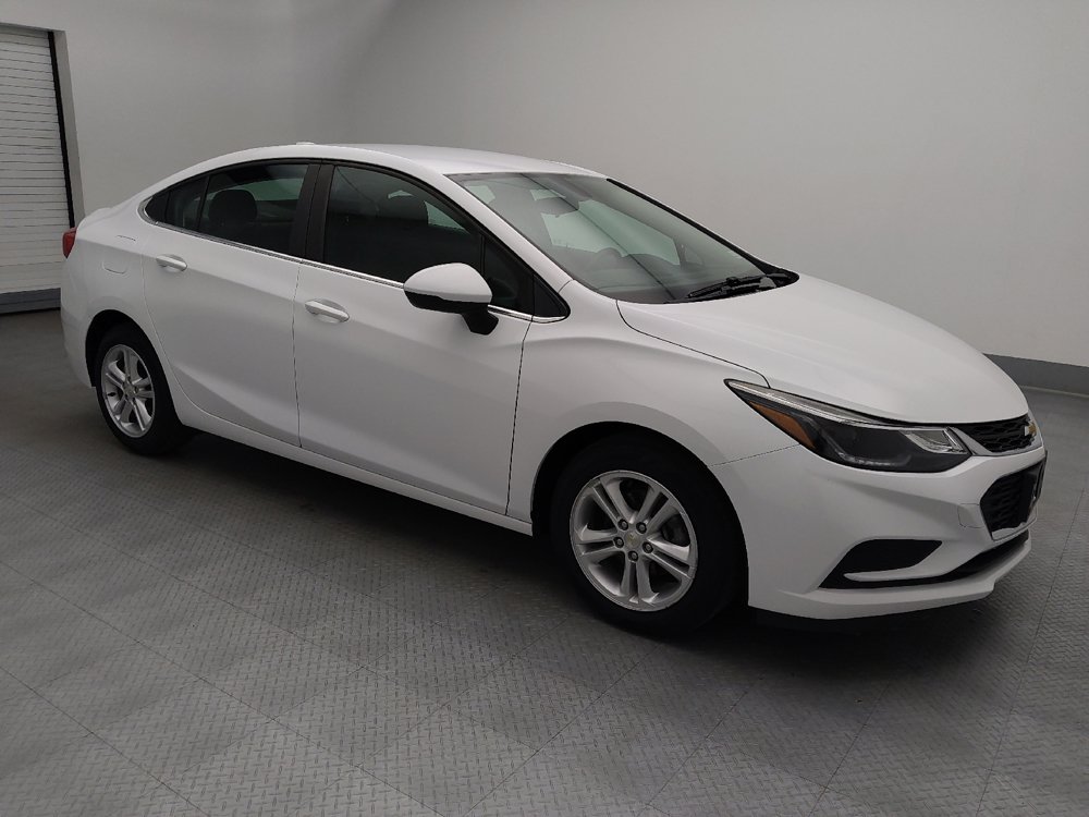 Used 2018 Chevrolet Cruze LT FWD image 11