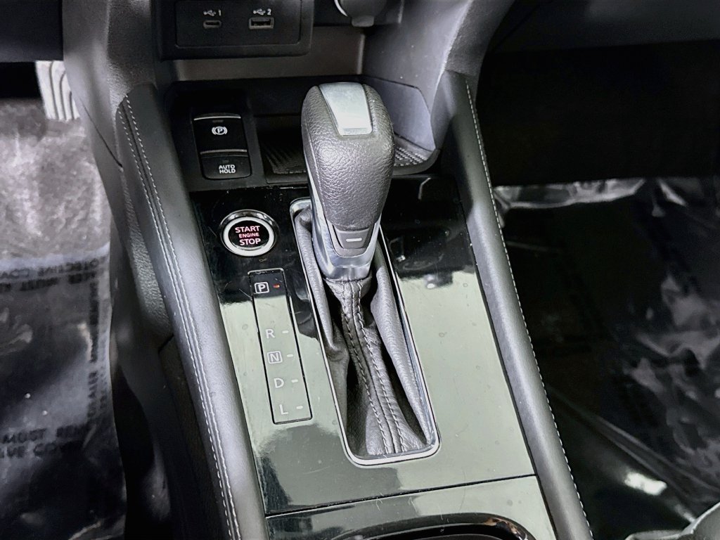 Certified 2023 Nissan Kicks SR w/ SR Premium Package FWD image 10
