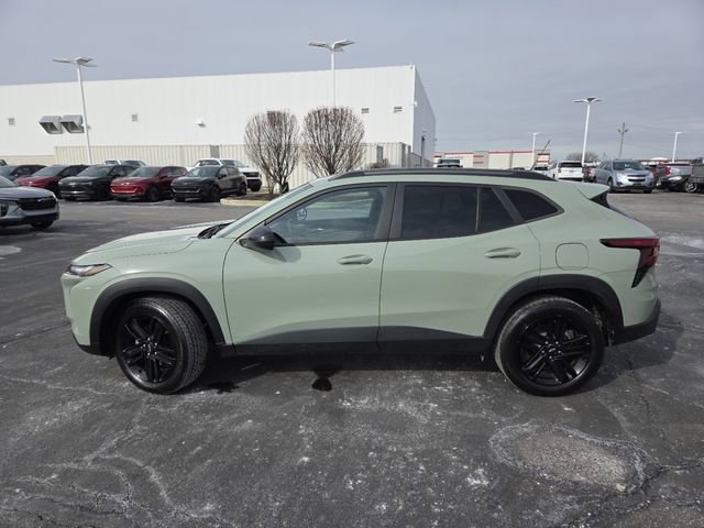 Used 2024 Chevrolet Trax ACTIV w/ Sunroof Package image 23