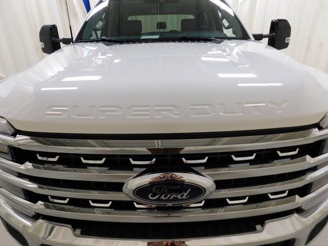 New 2026 Ford F350 Lariat w/ FX4 Off-Road Package image 19