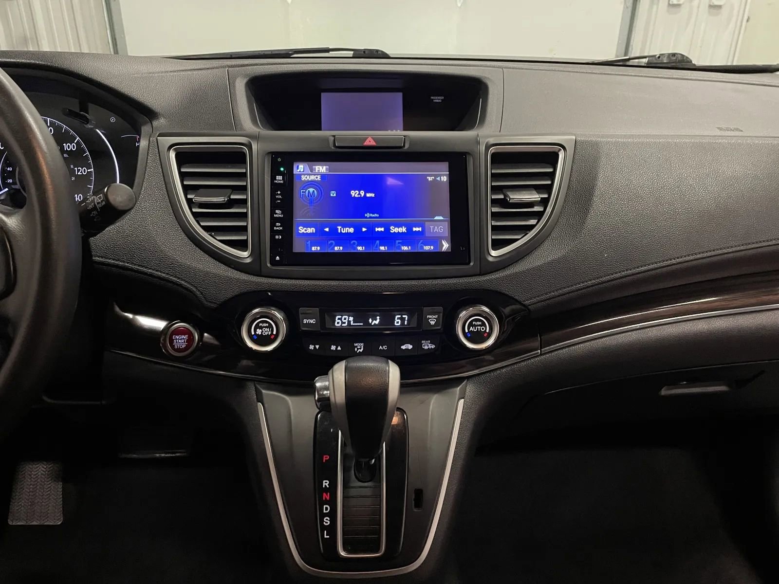 Used 2016 Honda CR-V Touring image 31