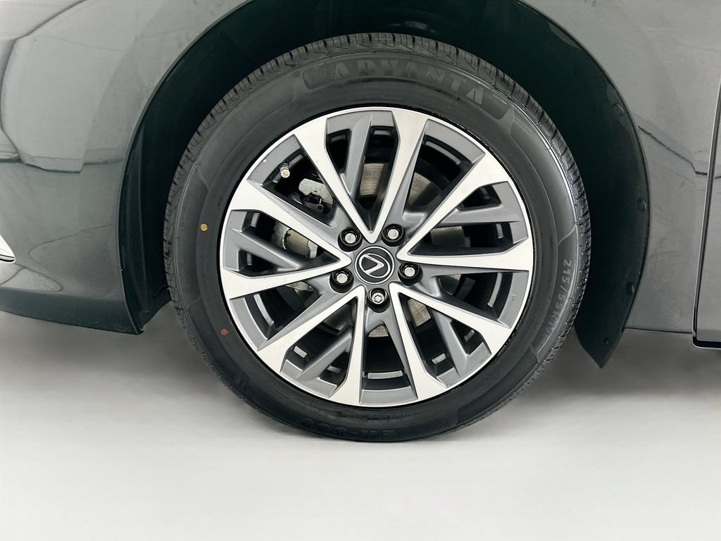 Used 2025 Lexus ES 350 w/ Accessory Package (Z2) FWD image 28