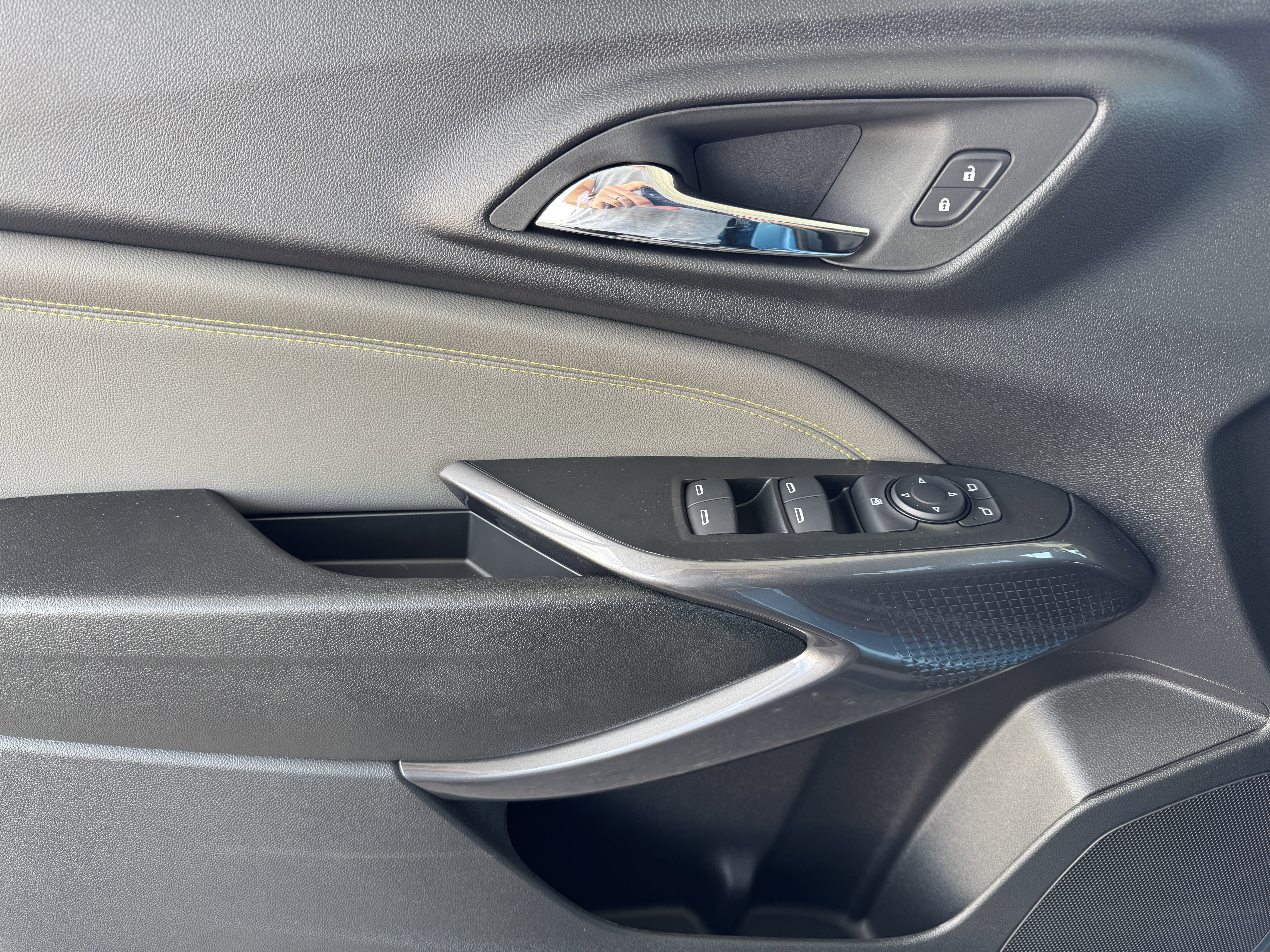 New 2025 Chevrolet Trax ACTIV w/ Driver Confidence Package image 9