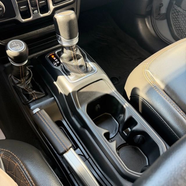 Used 2022 Jeep Gladiator Overland AWD/4WD image 24