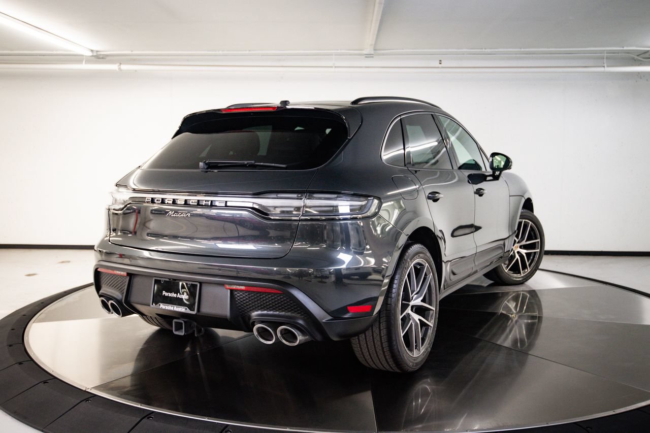 Certified 2024 Porsche Macan AWD/4WD image 7