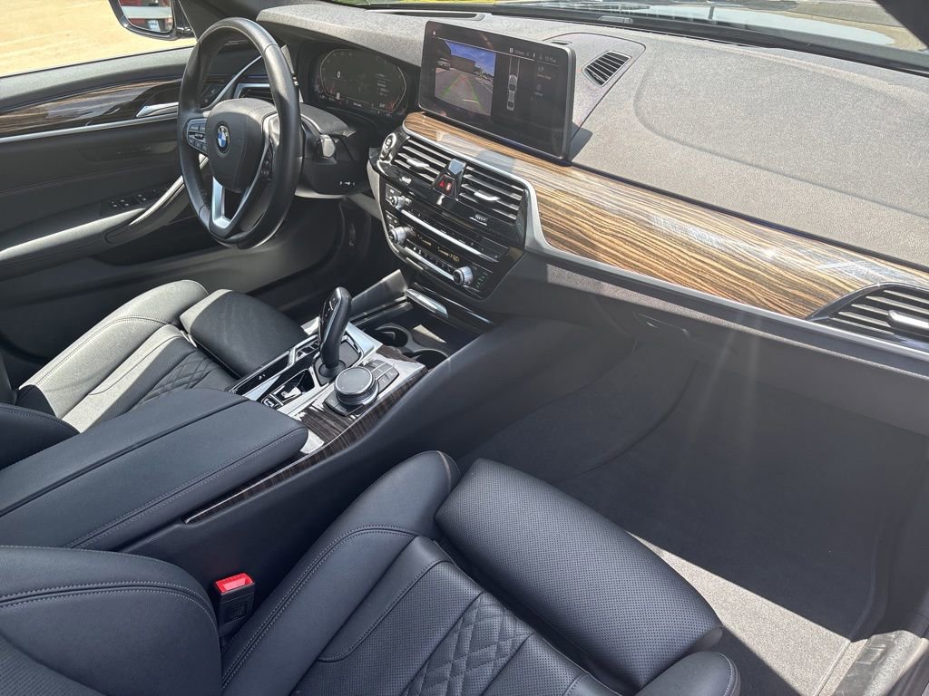 Used 2023 BMW 530i w/ Premium Package RWD image 14