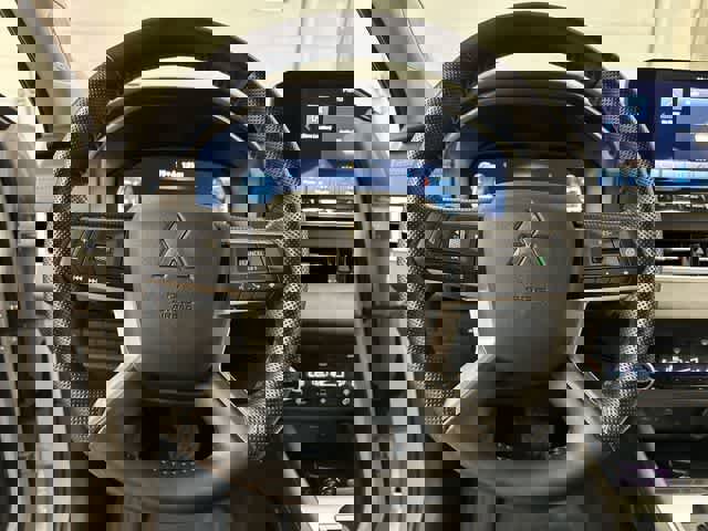 Used 2024 Mitsubishi Outlander SEL image 8