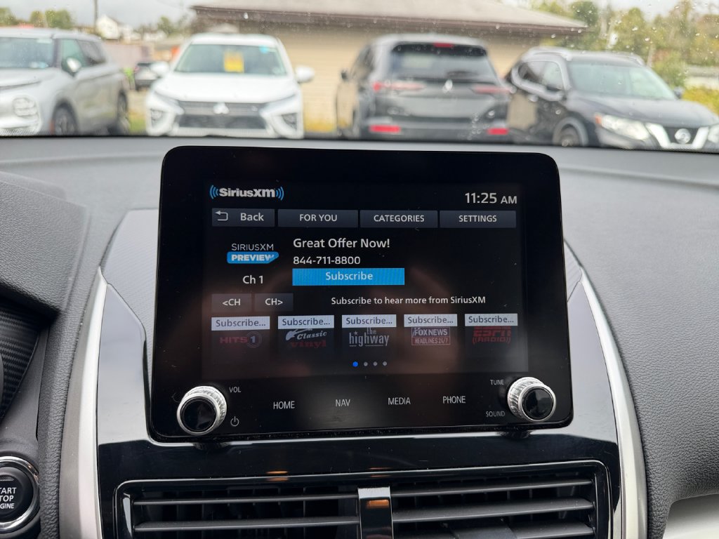 Used 2025 Mitsubishi Eclipse Cross SEL AWD/4WD image 17