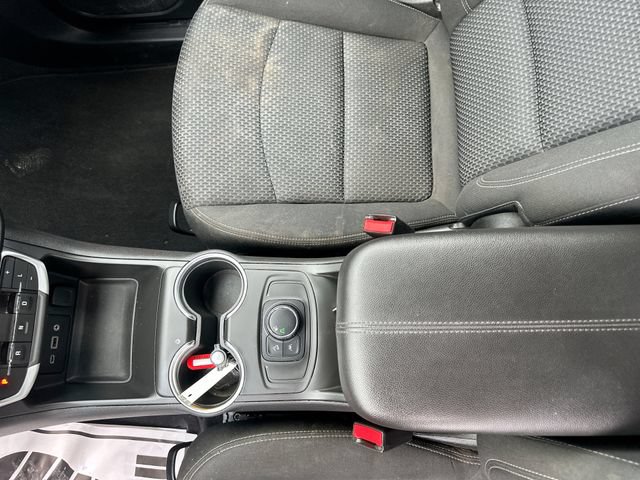 Used 2022 GMC Terrain SLE w/ Elevation Edition FWD image 20