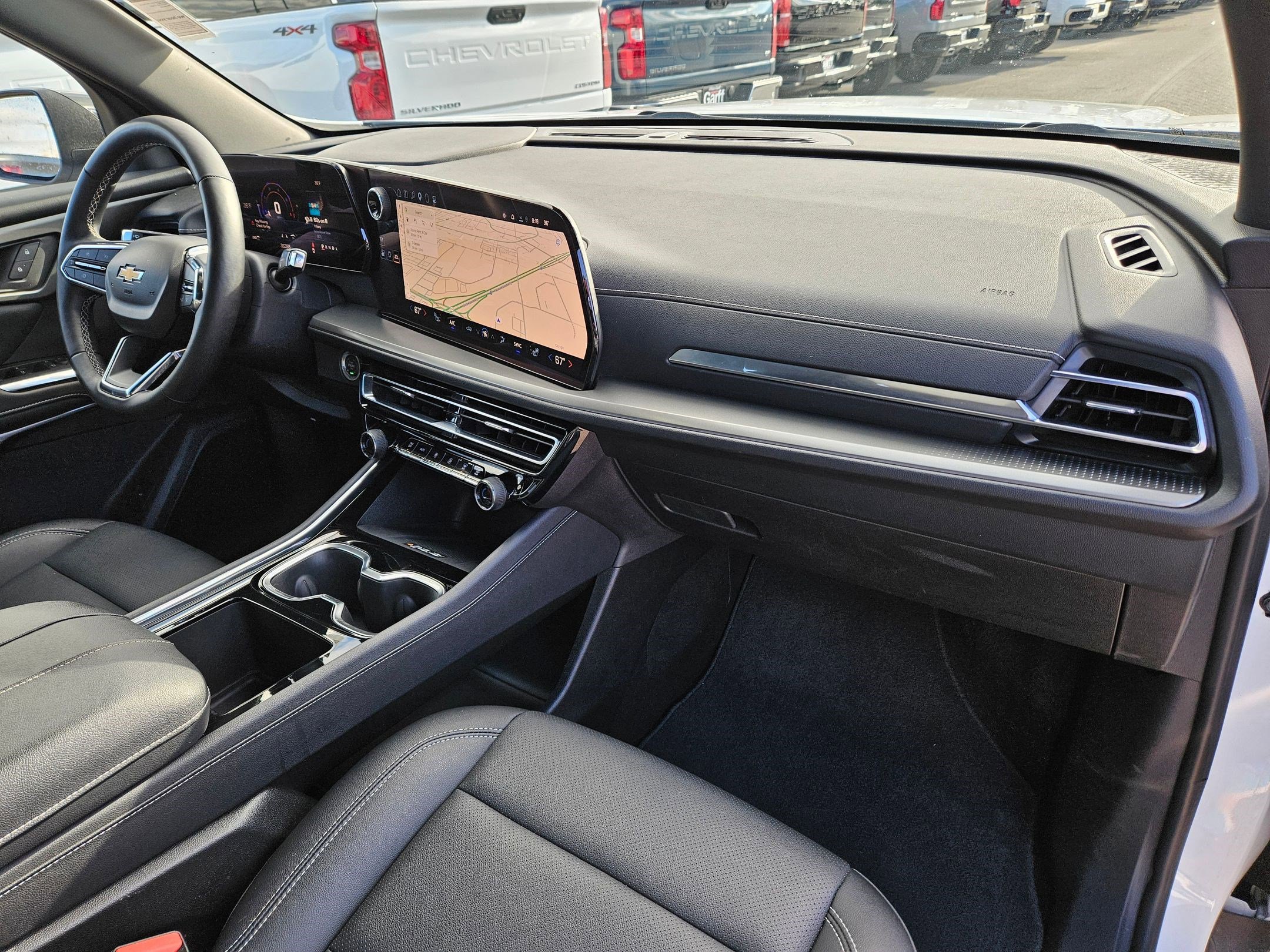 Used 2025 Chevrolet Traverse LT AWD/4WD image 32
