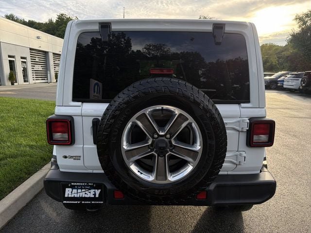 Used 2023 Jeep Wrangler Unlimited Sahara w/ Cold Weather Group AWD/4WD image 25