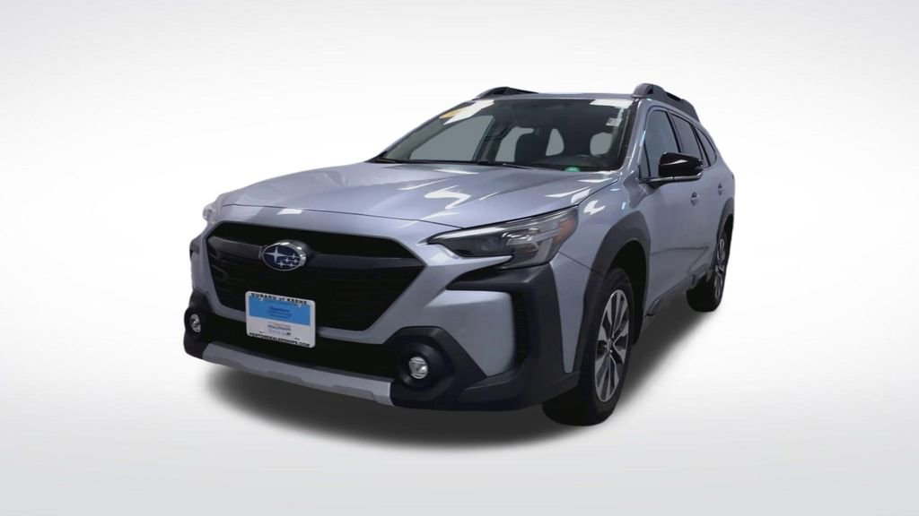 Used 2023 Subaru Outback Limited AWD/4WD image 3