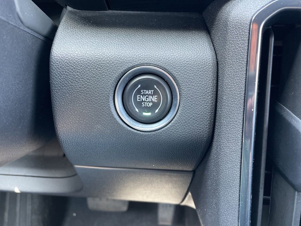 Used 2025 GMC Acadia AT4 w/ LPO, Floor Liner Package image 23