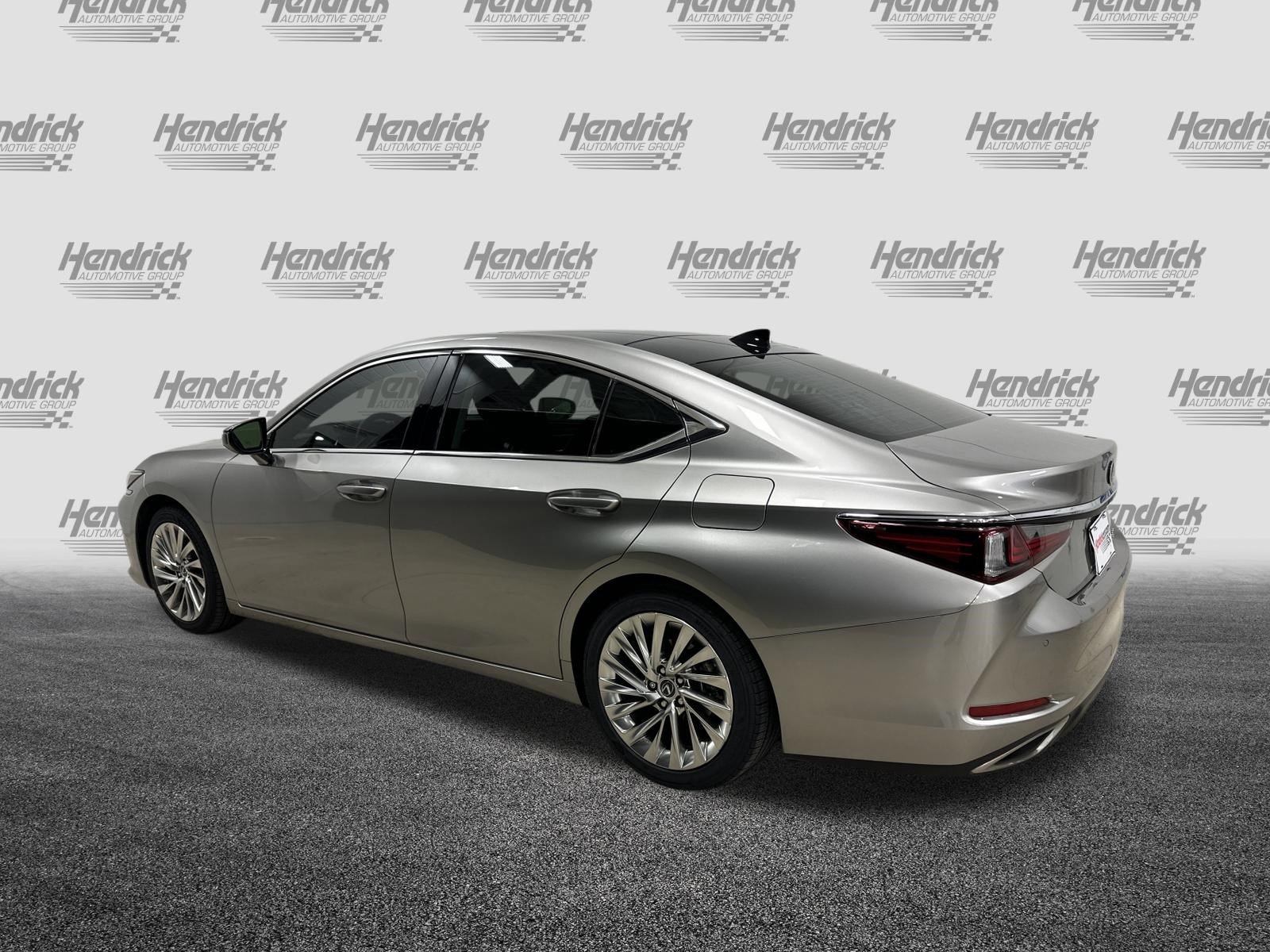Used 2020 Lexus ES 350 w/ Accessory Package FWD image 8