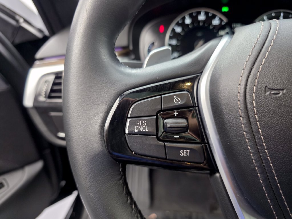Used 2019 BMW 530i w/ Convenience Package RWD image 18