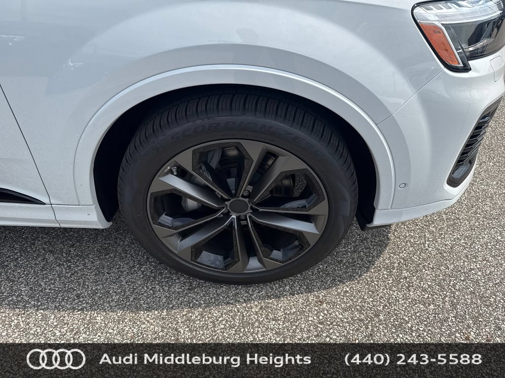 New 2026 Audi Q7 3.0T Premium Plus AWD/4WD image 26