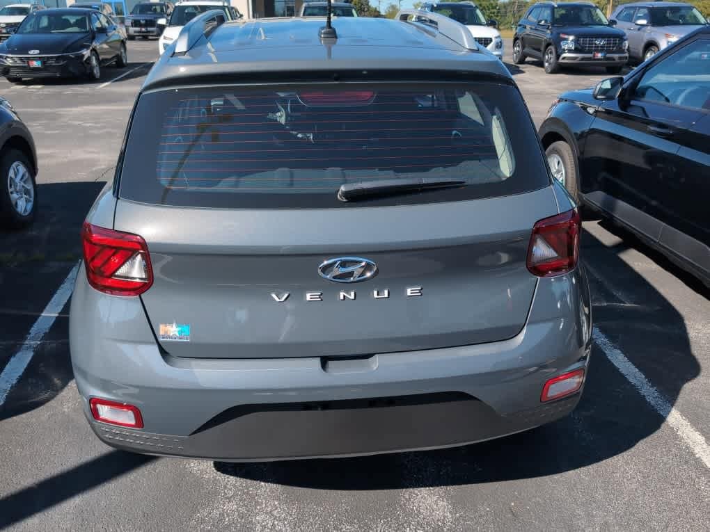 New 2026 Hyundai Venue SEL FWD image 15