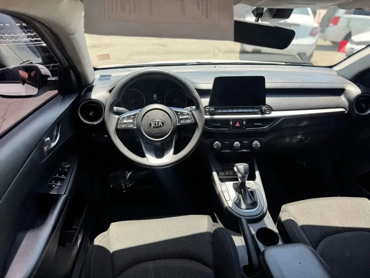 Used 2021 Kia Forte LXS FWD image 16