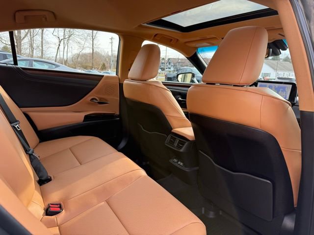 Used 2024 Lexus ES 350 w/ Premium Package image 22