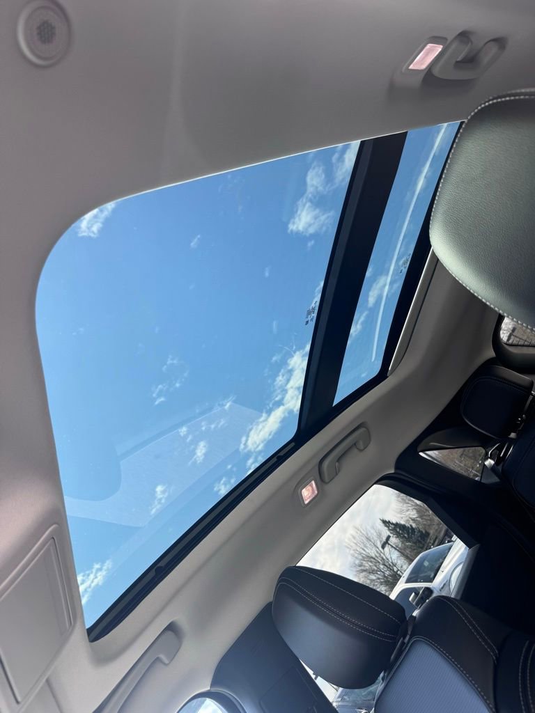 Used 2026 Ford Escape Platinum w/ Premium Technology Package image 17