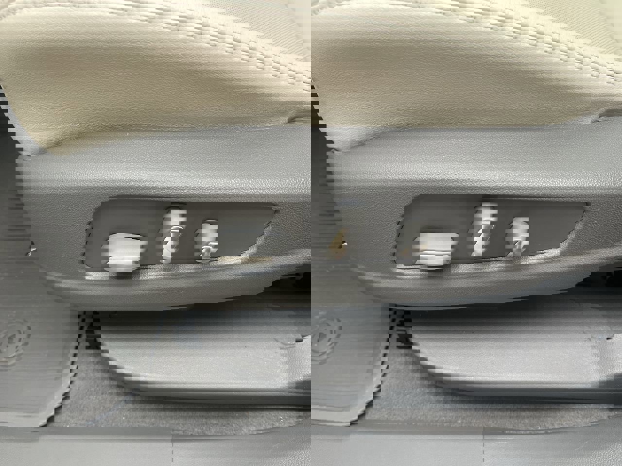 Used 2020 Cadillac XT6 Premium Luxury image 15